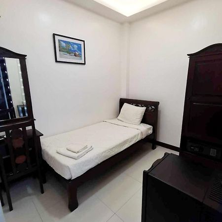 Mj Pension House Talisay  Exteriör bild